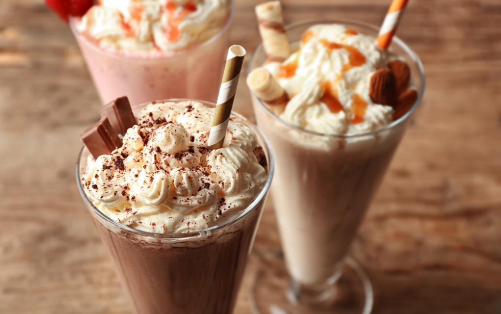 8 receitas deliciosas de milkshake para vender e lucrar