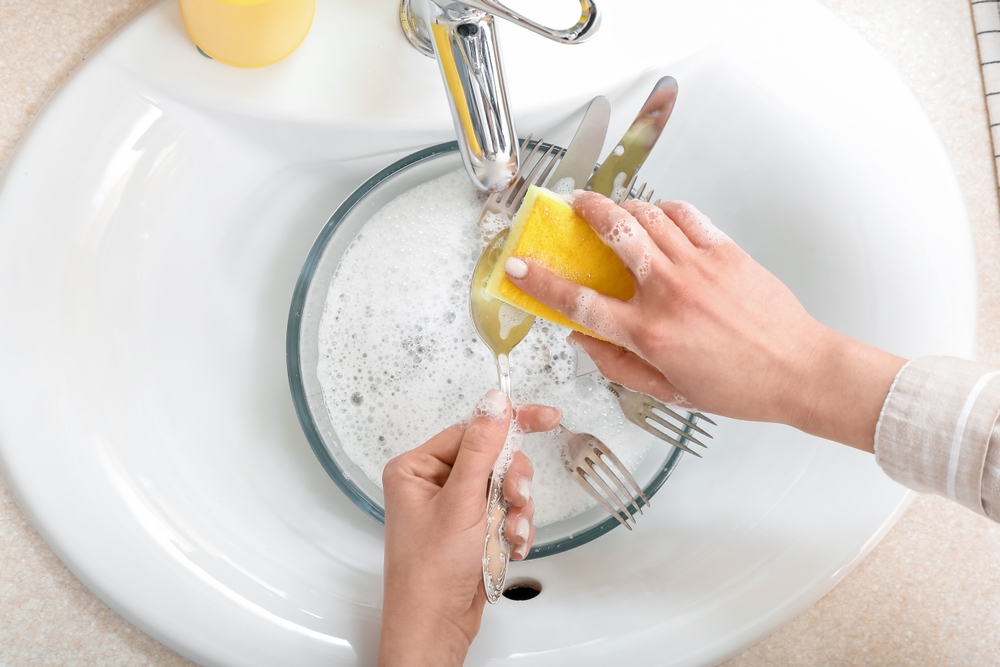 Utensílios de cozinha: 4 passos para uma limpeza segura