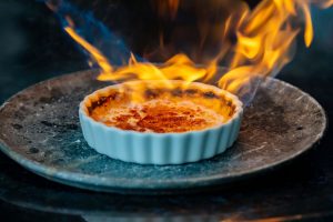 Flambar: 3 receitas simples que impressionam clientes